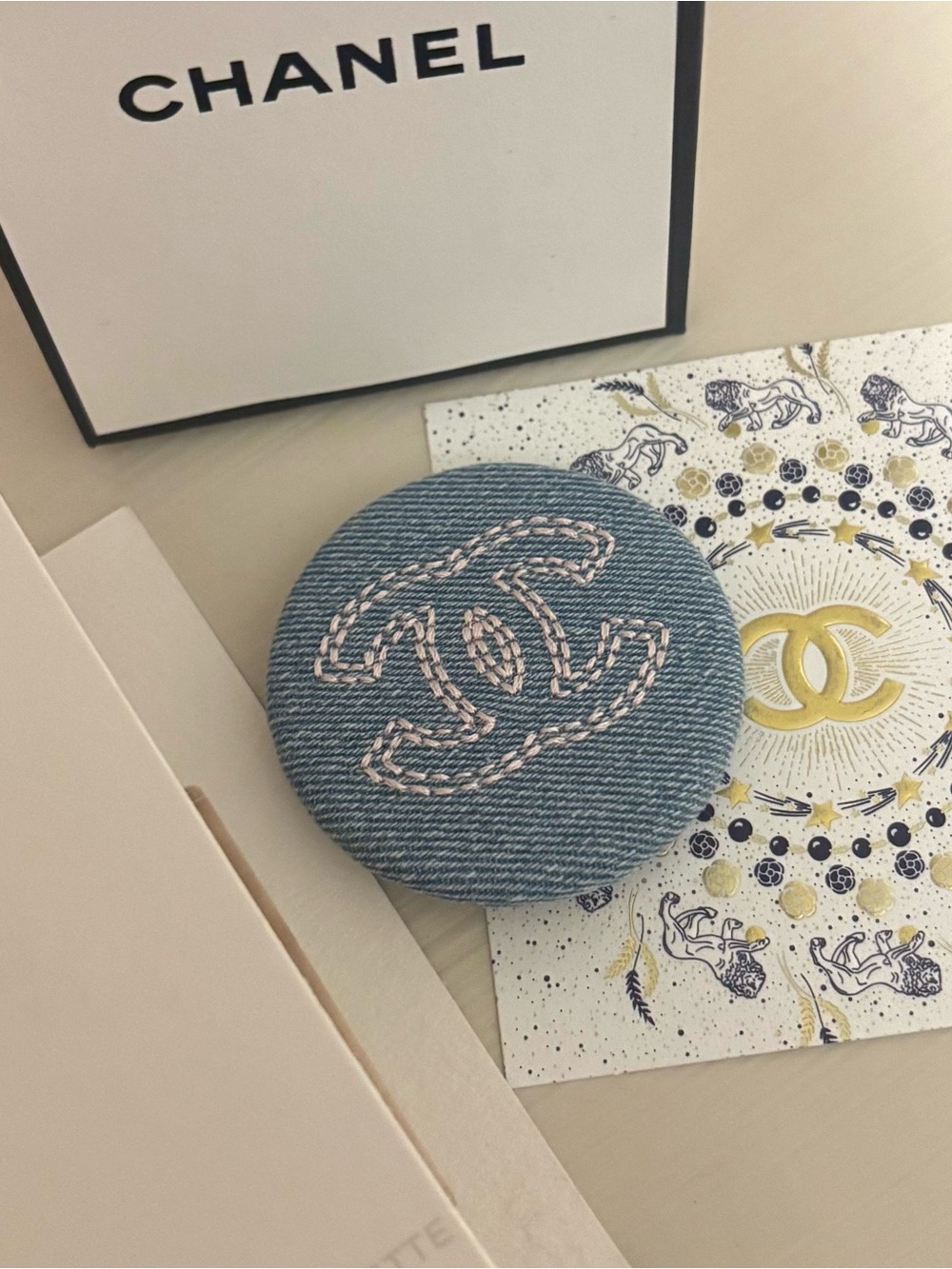 CHANEL Denim pin with perfume card and sample